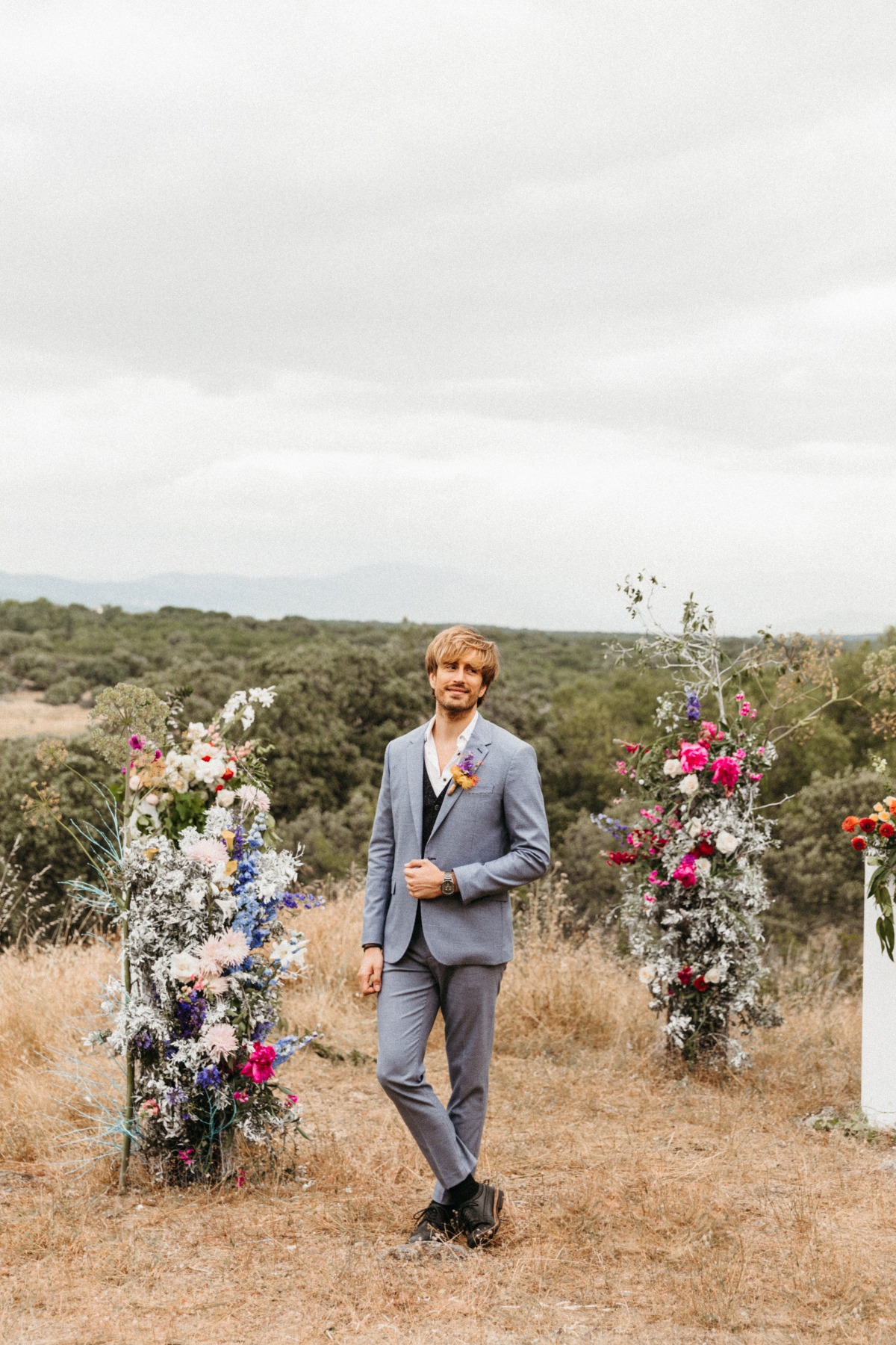 elopement-in-madrid-sierra-mountains-lar