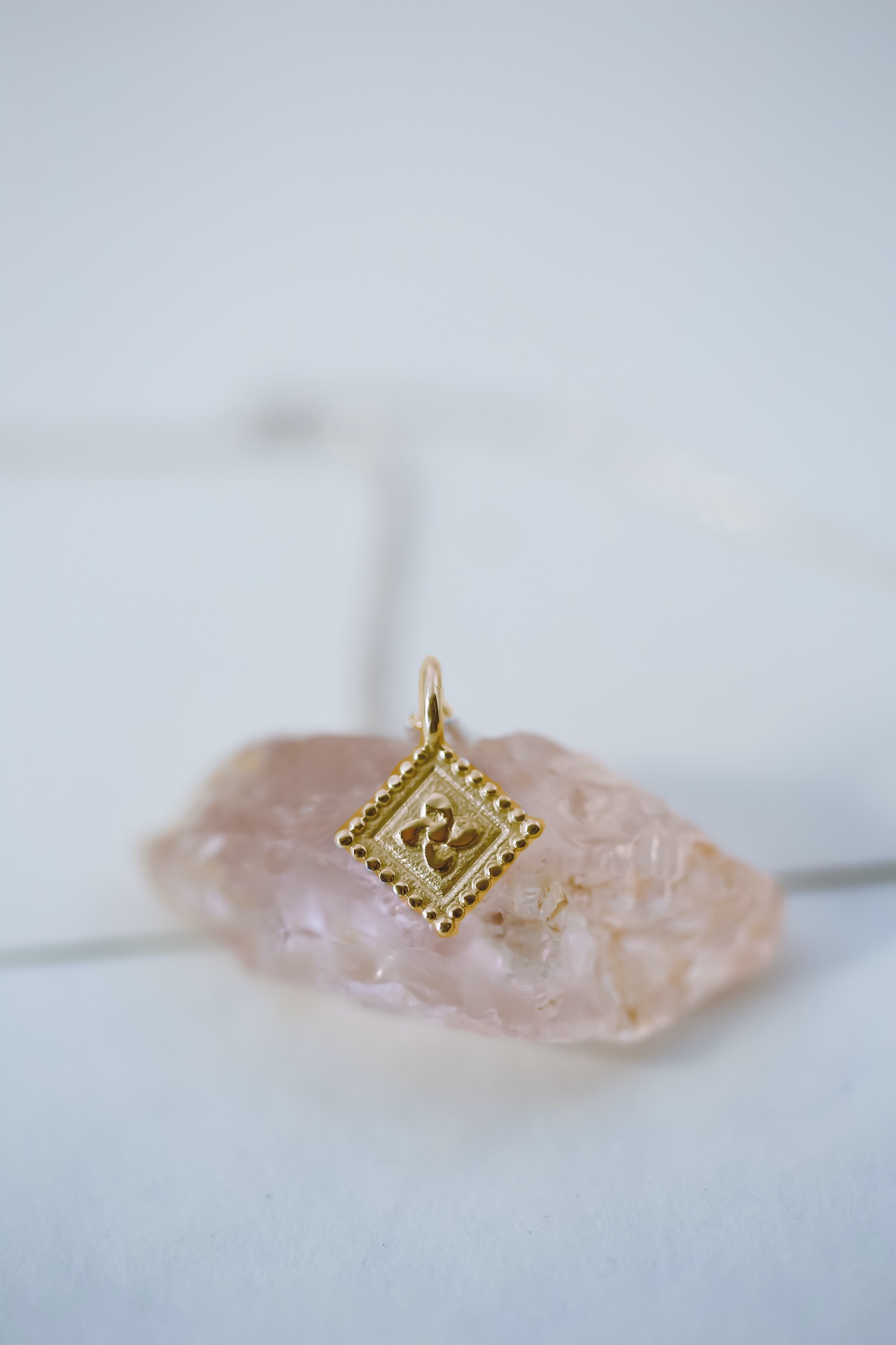 goldflowercharm