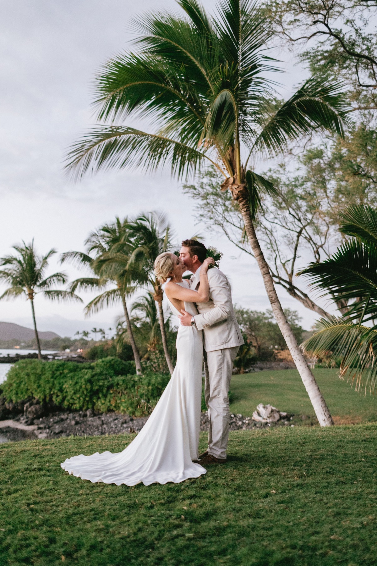 A Chic and Contemporary Maui Wedding