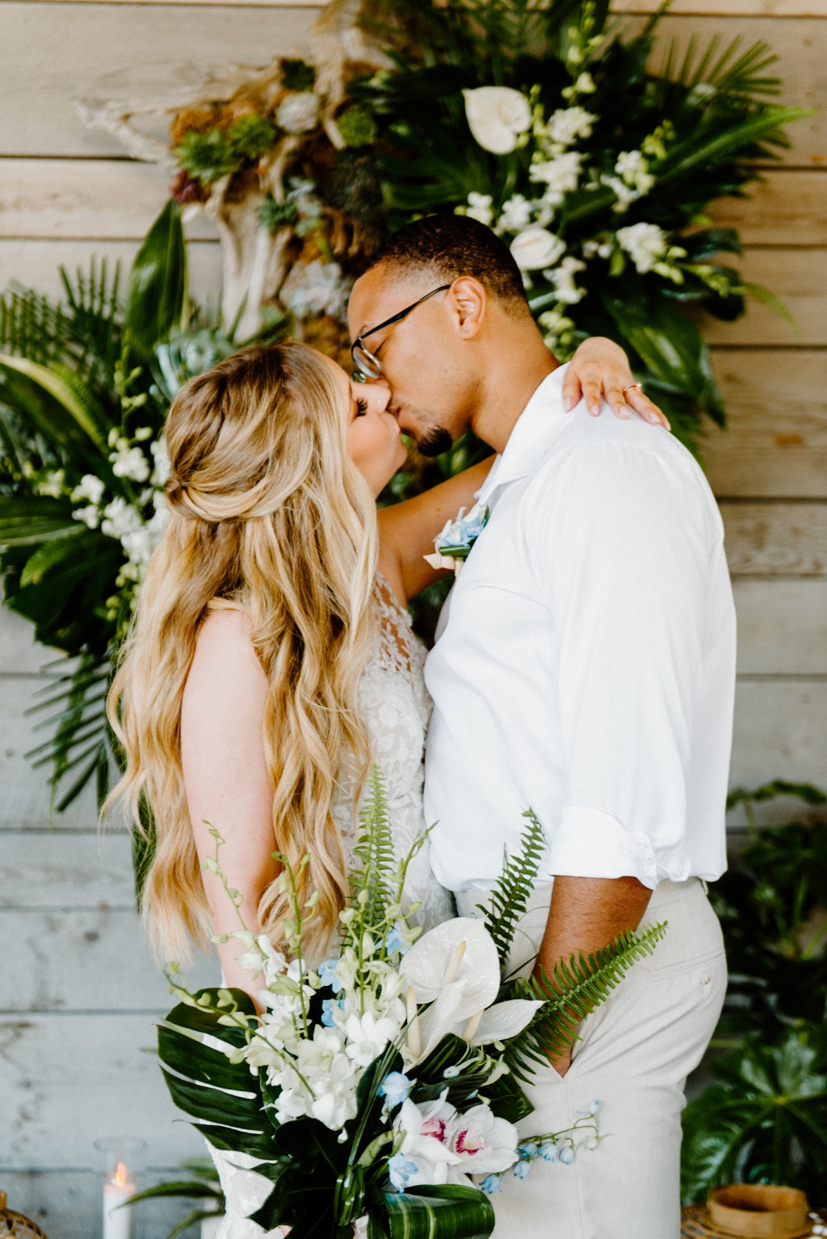 lovelylightimagery_w_and_cweddingchicks