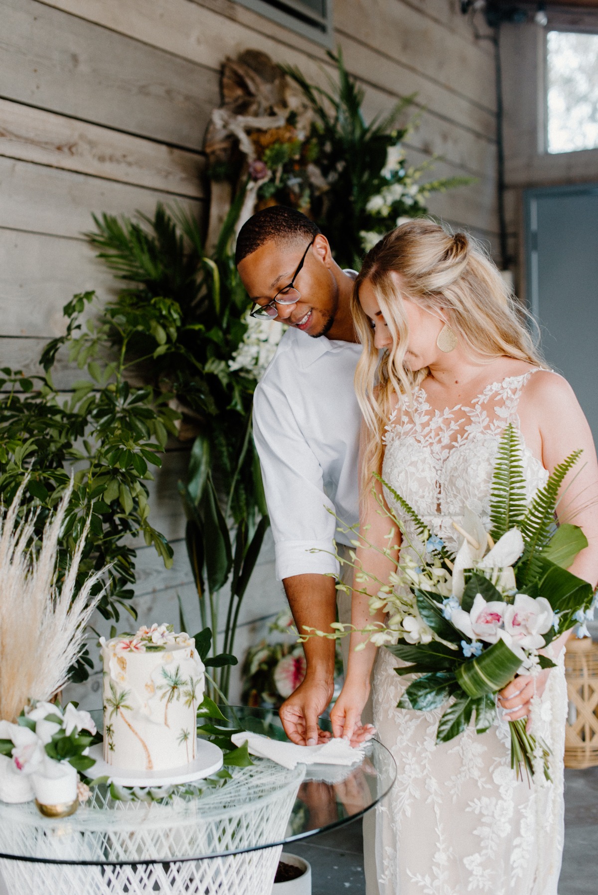 lovelylightimagery_w_and_cweddingchicks