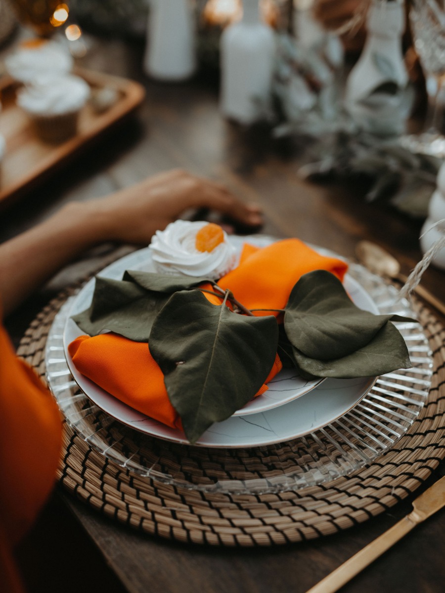 This Is How You Do a Fall Wedding and Not Get Crazy With All the Orange