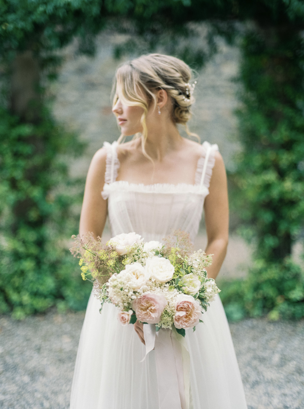 ugbrookehousestyledshoot-158