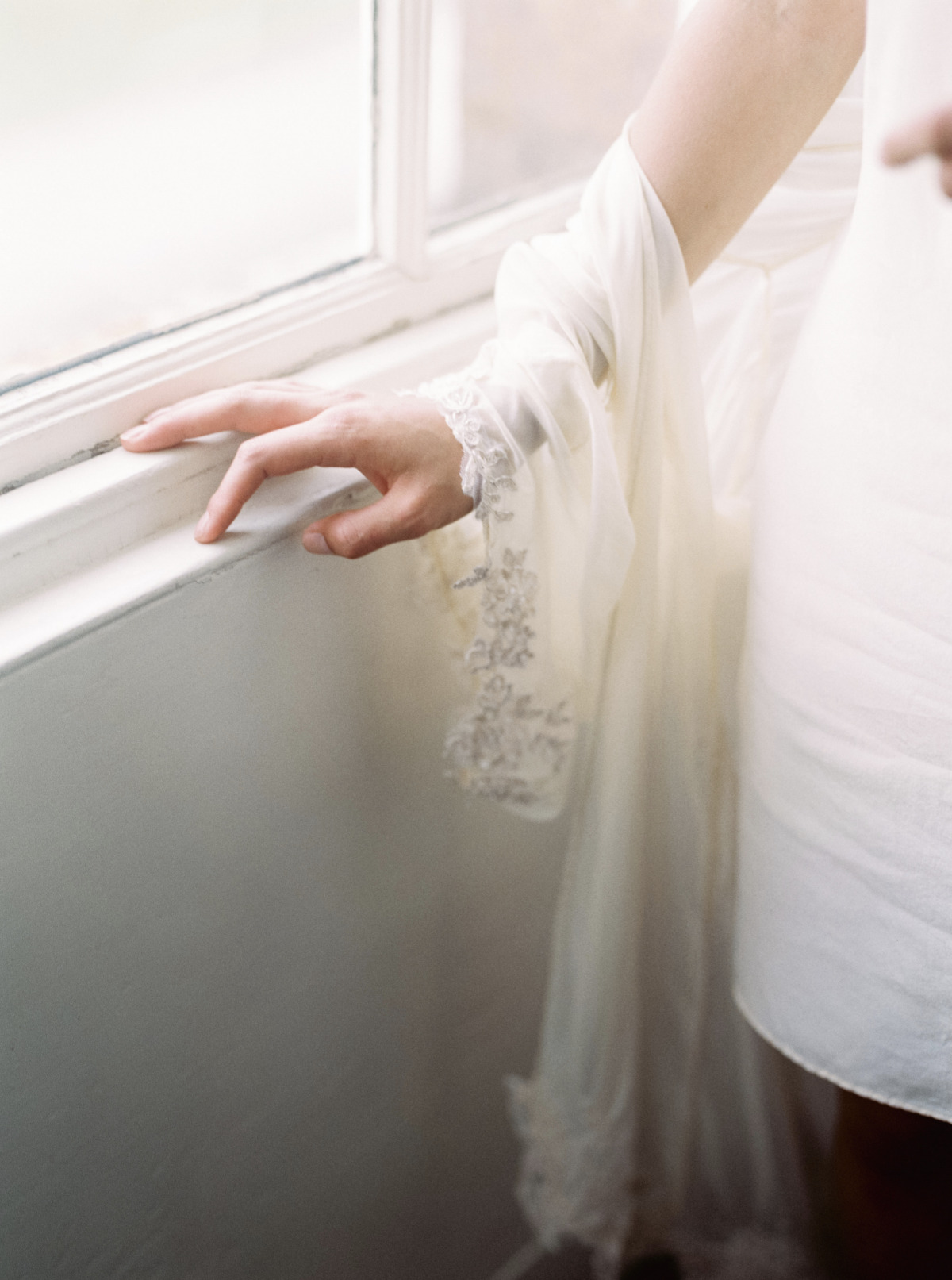 ugbrookehousestyledshoot-16
