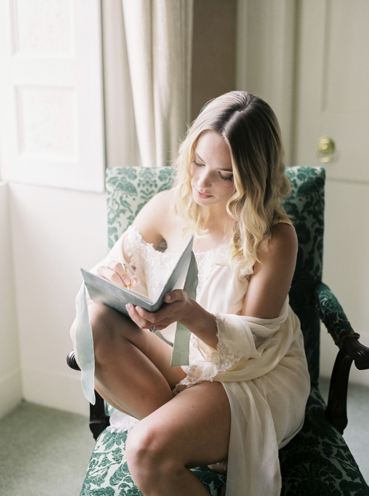 ugbrookehousestyledshoot-29