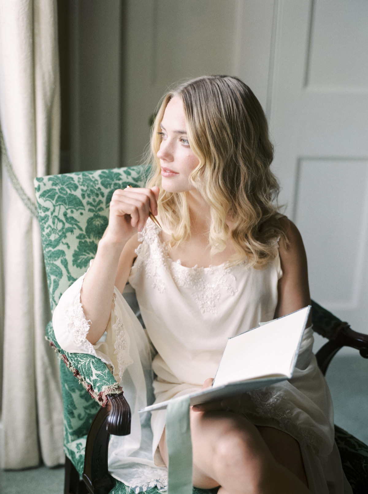 ugbrookehousestyledshoot-6
