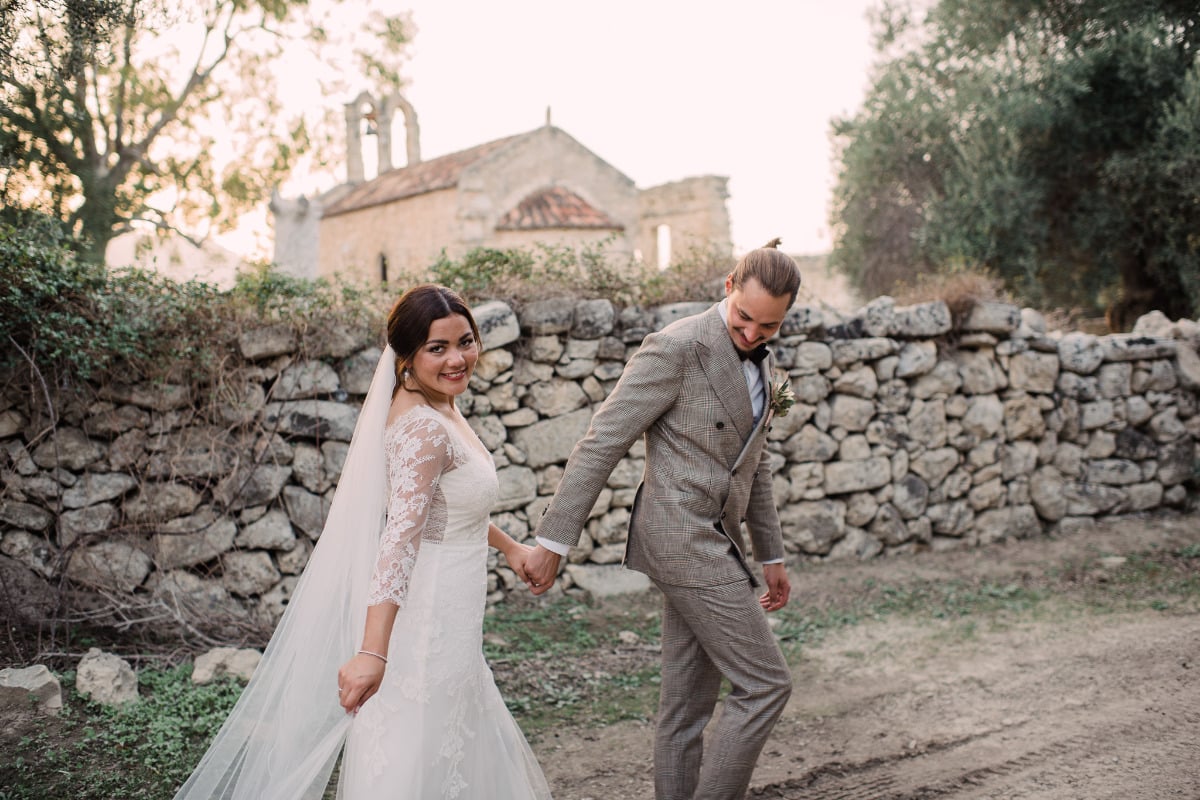 Rustic Intimate Elopement in Crete Planned in Just 48 hours