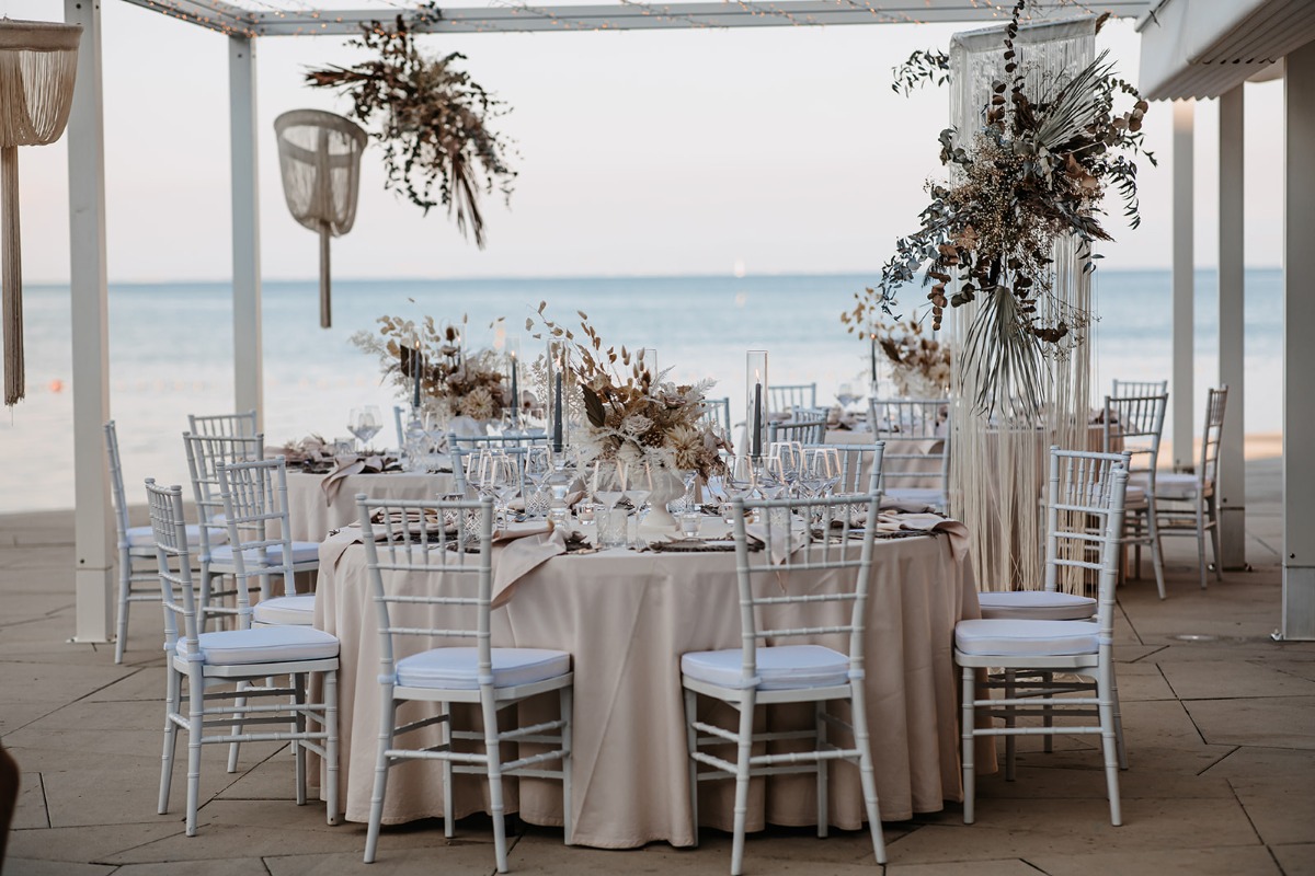 shades-of-white-wedding-in-croatia-27