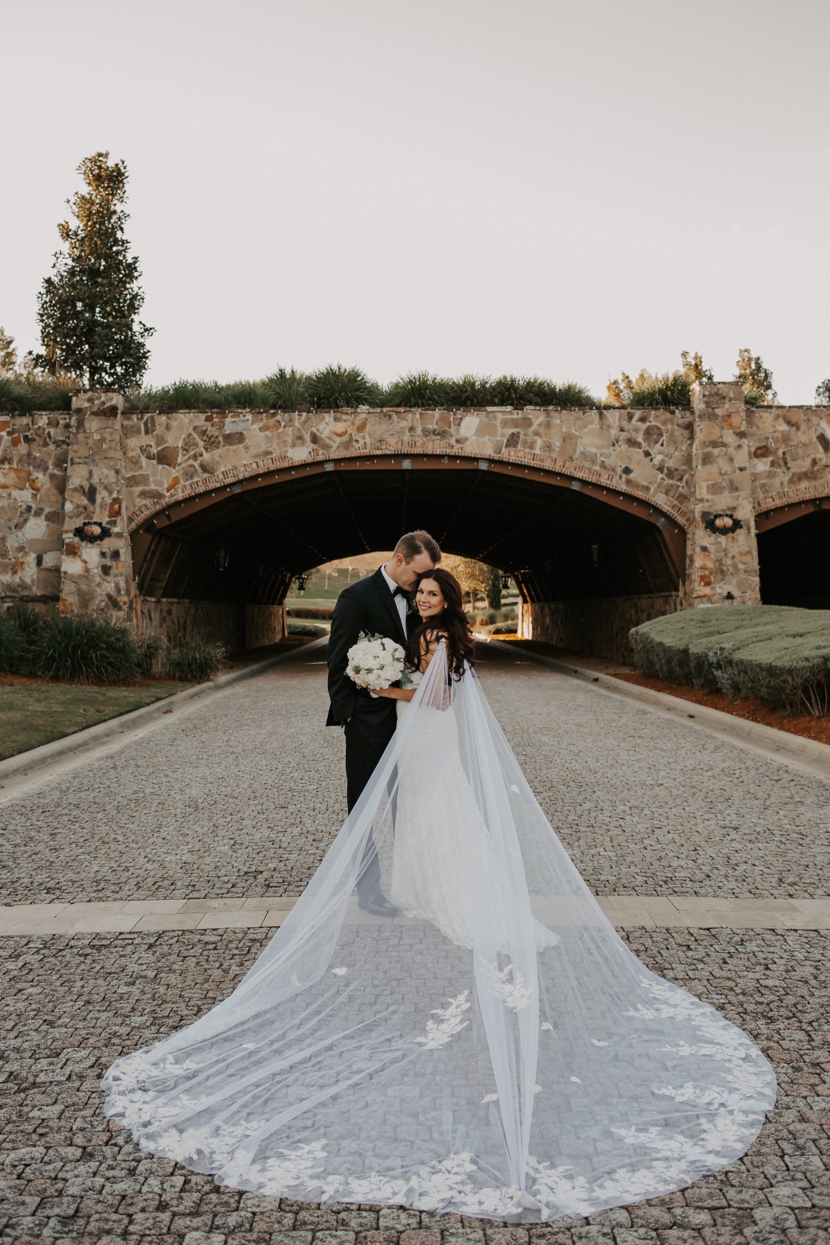 How To Plan A Glam Tuscan Themed Wedding For 50k