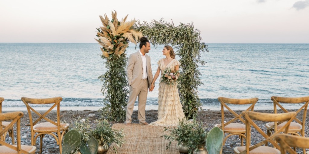The Most Chic Beachy Wedding Day For Your Boho Heart