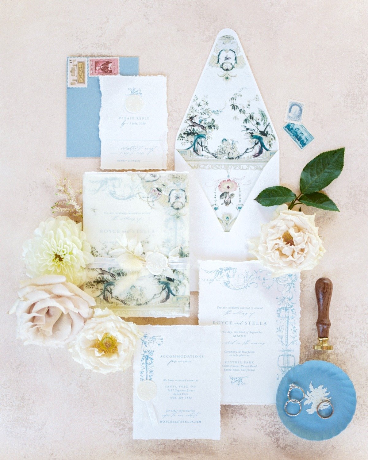 Custom Wedding Invitations Set the Tone for your Perfect Day
