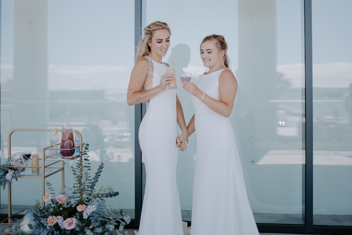 thelane-alexa_and_natalie64