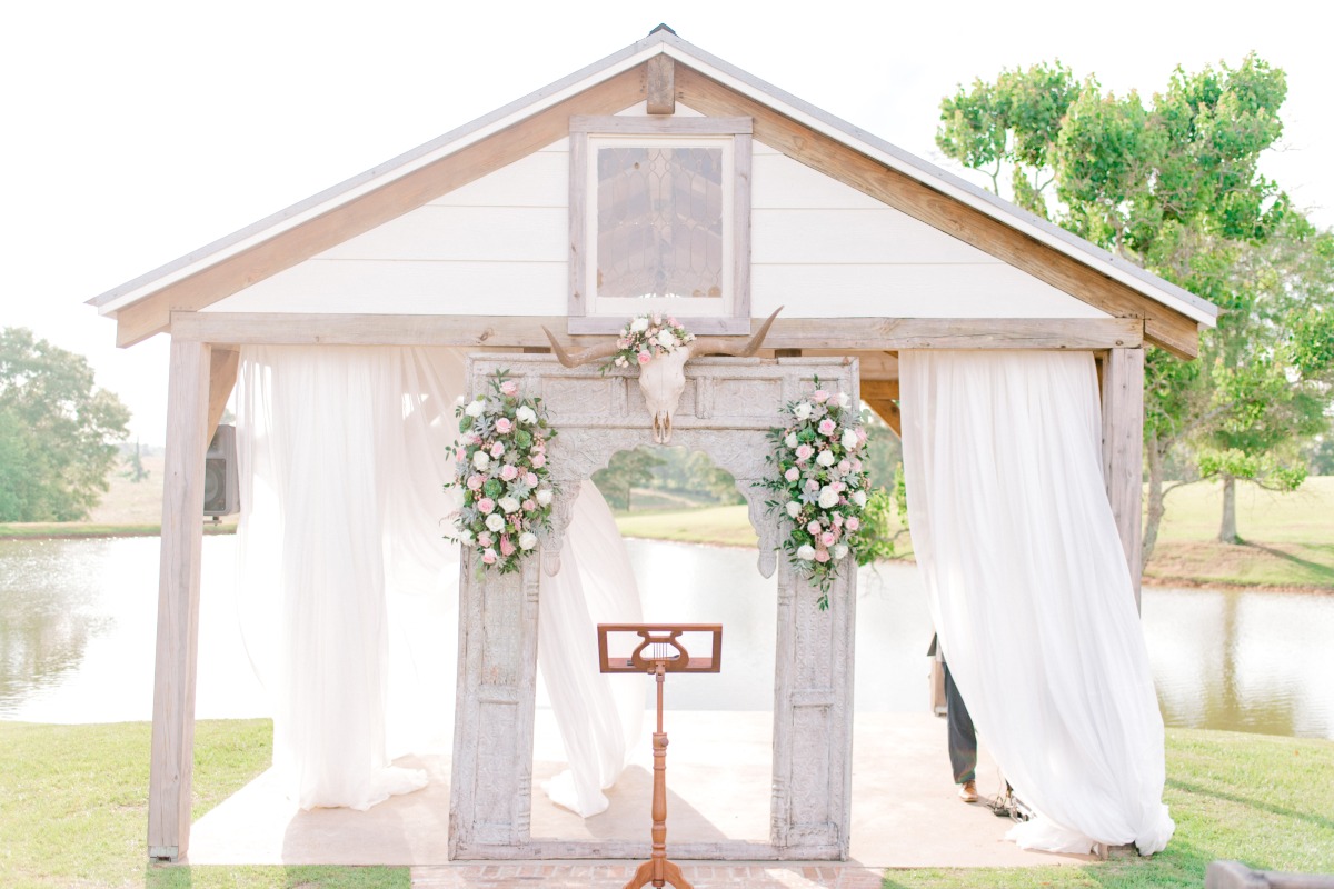 white-magnolia-kentwood-wedding-3412