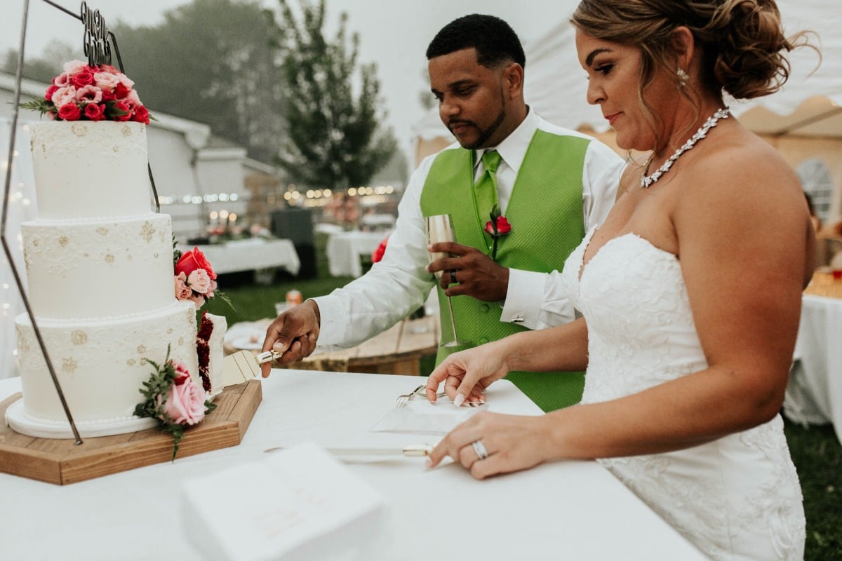 The 10k Backyard Wedding That Overcame All Obstacles