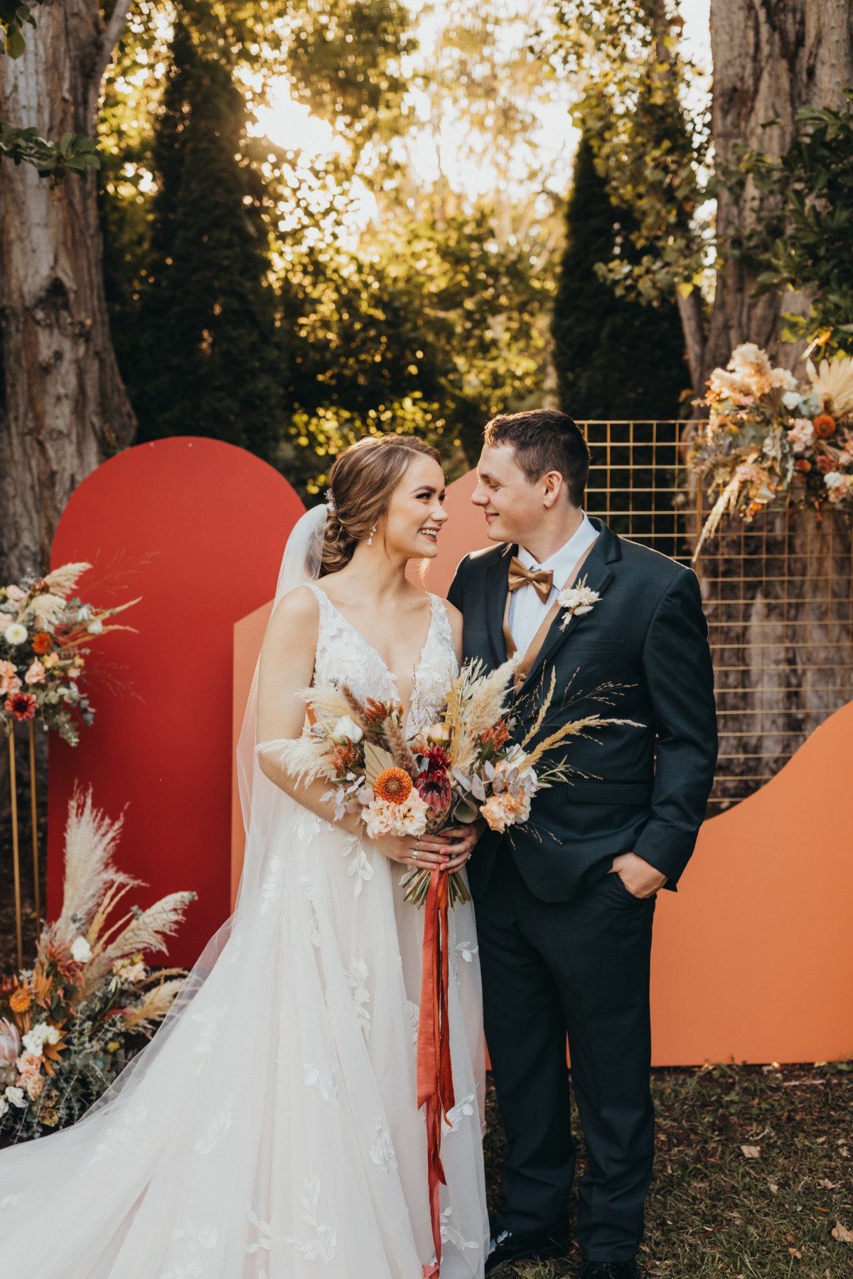 This West Yakima Valley Wedding Shoot Mixes All the Best Trends for a Major Modern Boho Look