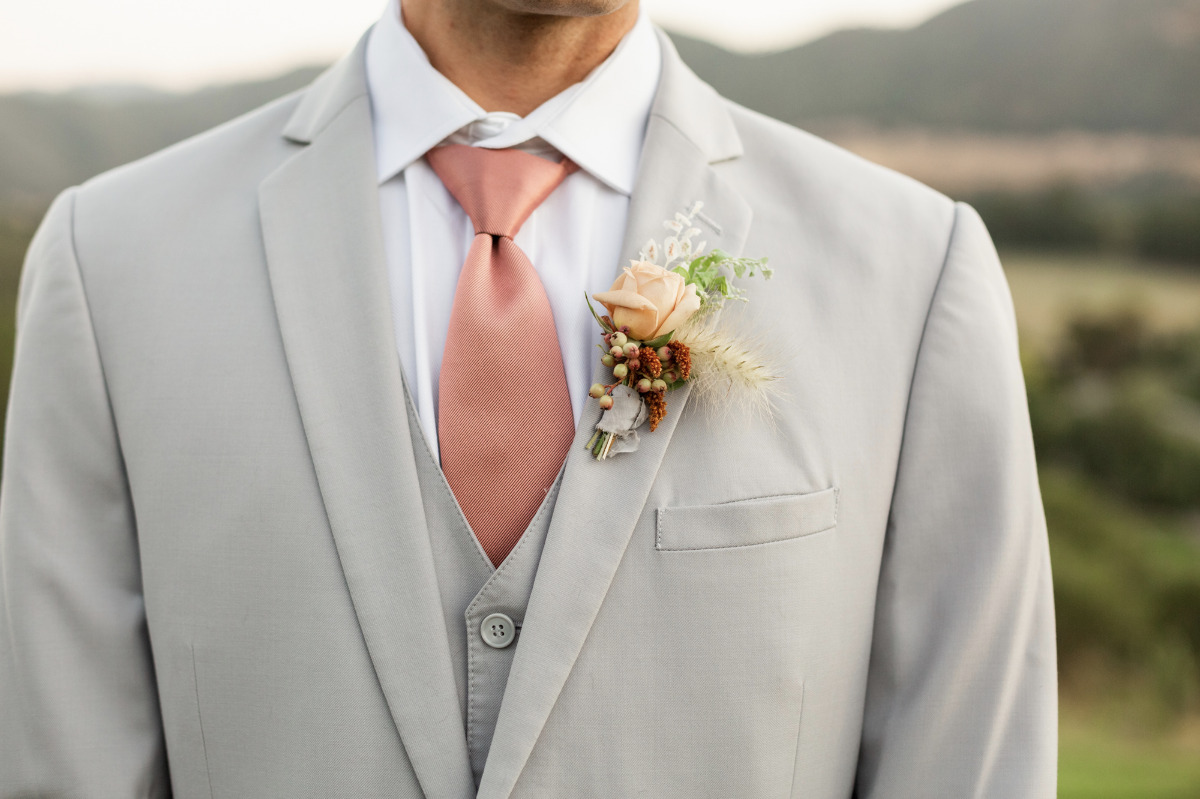 artistic-puppy-wedding-veilstailsphoto_8