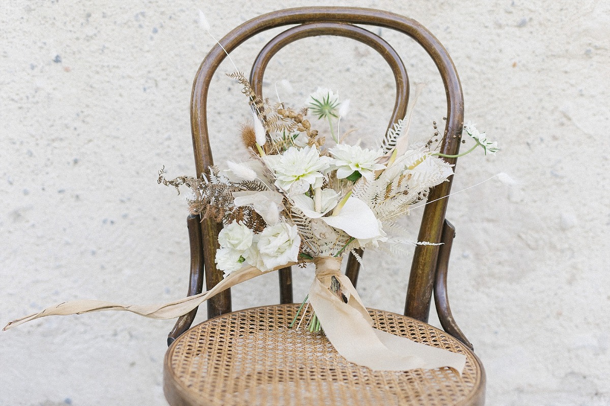 minimal-rustic-wedding-in-an-ancient-ita