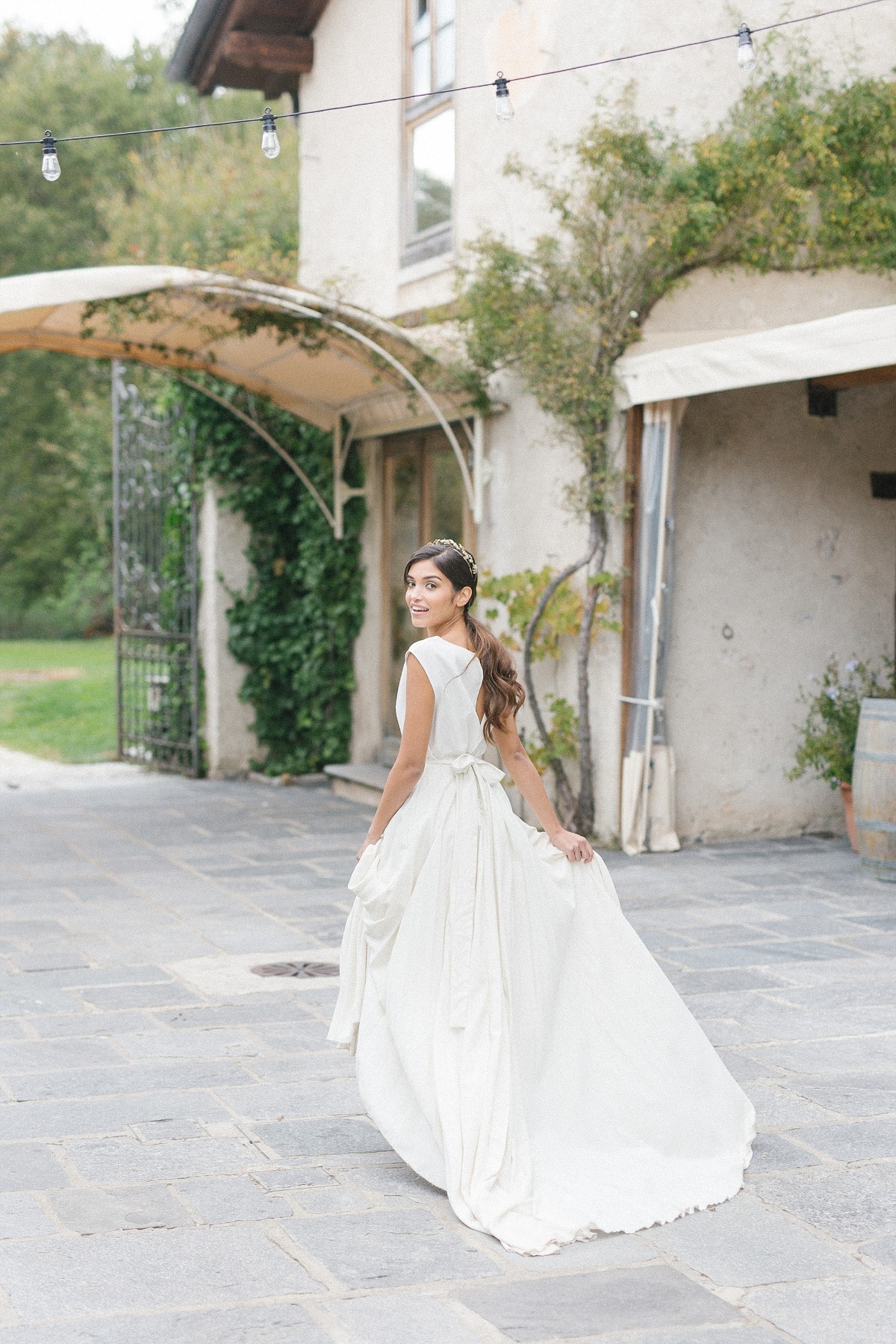 minimal-rustic-wedding-in-an-ancient-ita