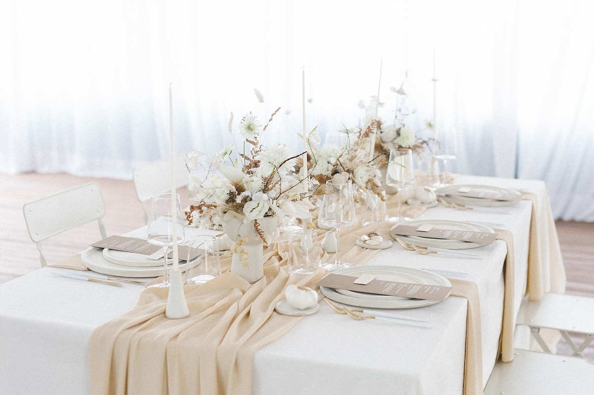 minimal-rustic-wedding-in-an-ancient-ita