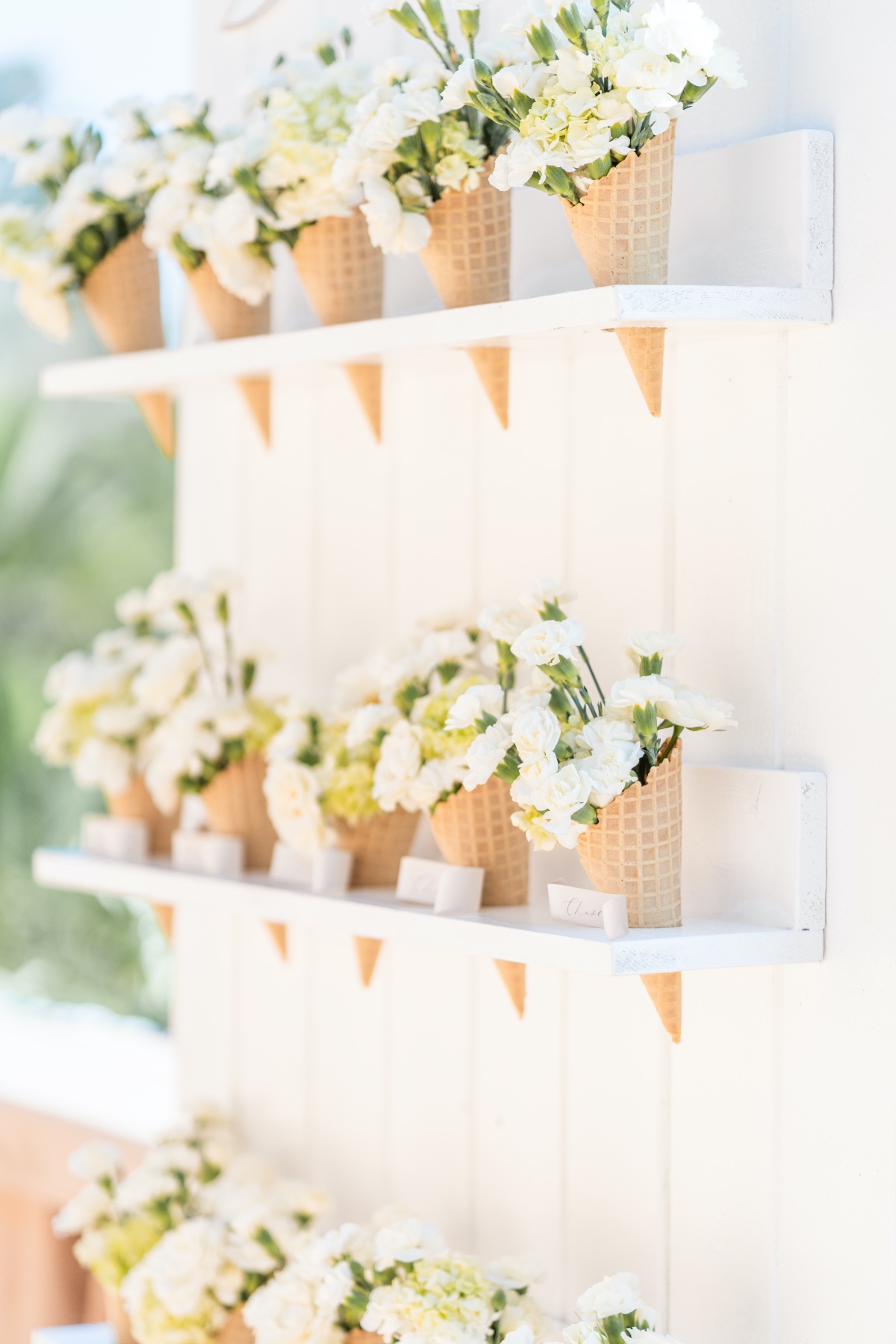 5 Tips for a Petite and Endlessly Beautiful Spring Wedding