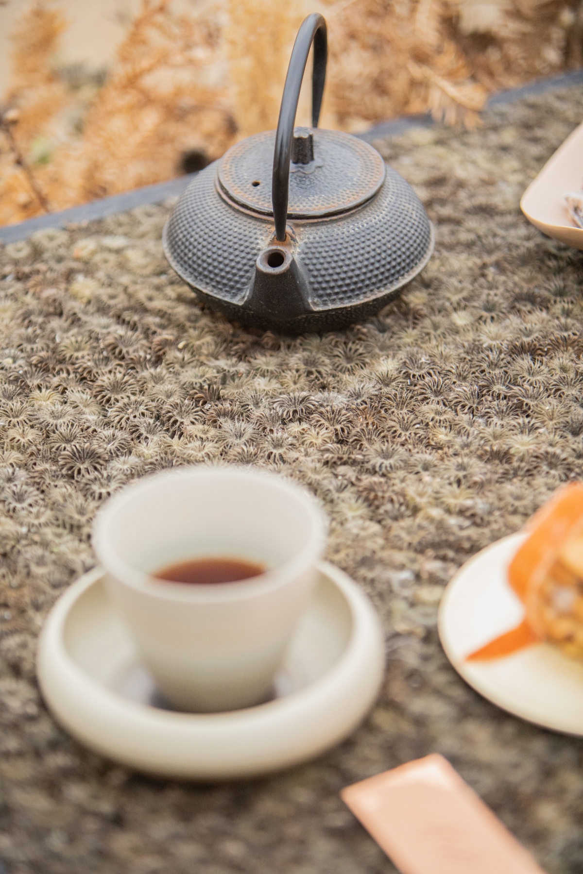 A Natural Tea Ceremony in Italy by the Seaside