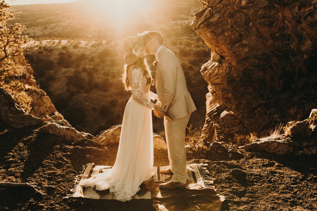 Intimate Elopement Inspiration Perfect For The Outdoorsy-Couple