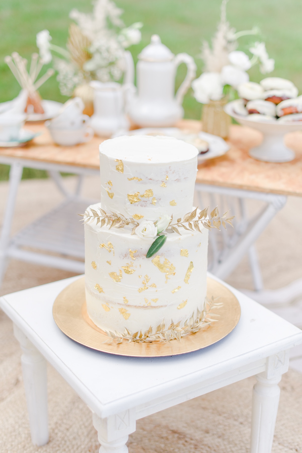 A French Castle Destination Wedding in White and Gold