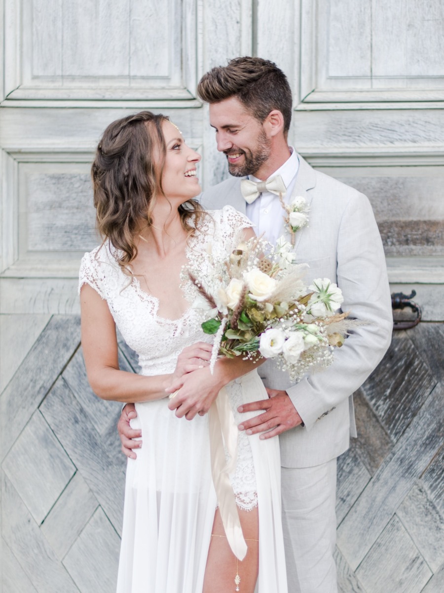 A French Castle Destination Wedding in White and Gold