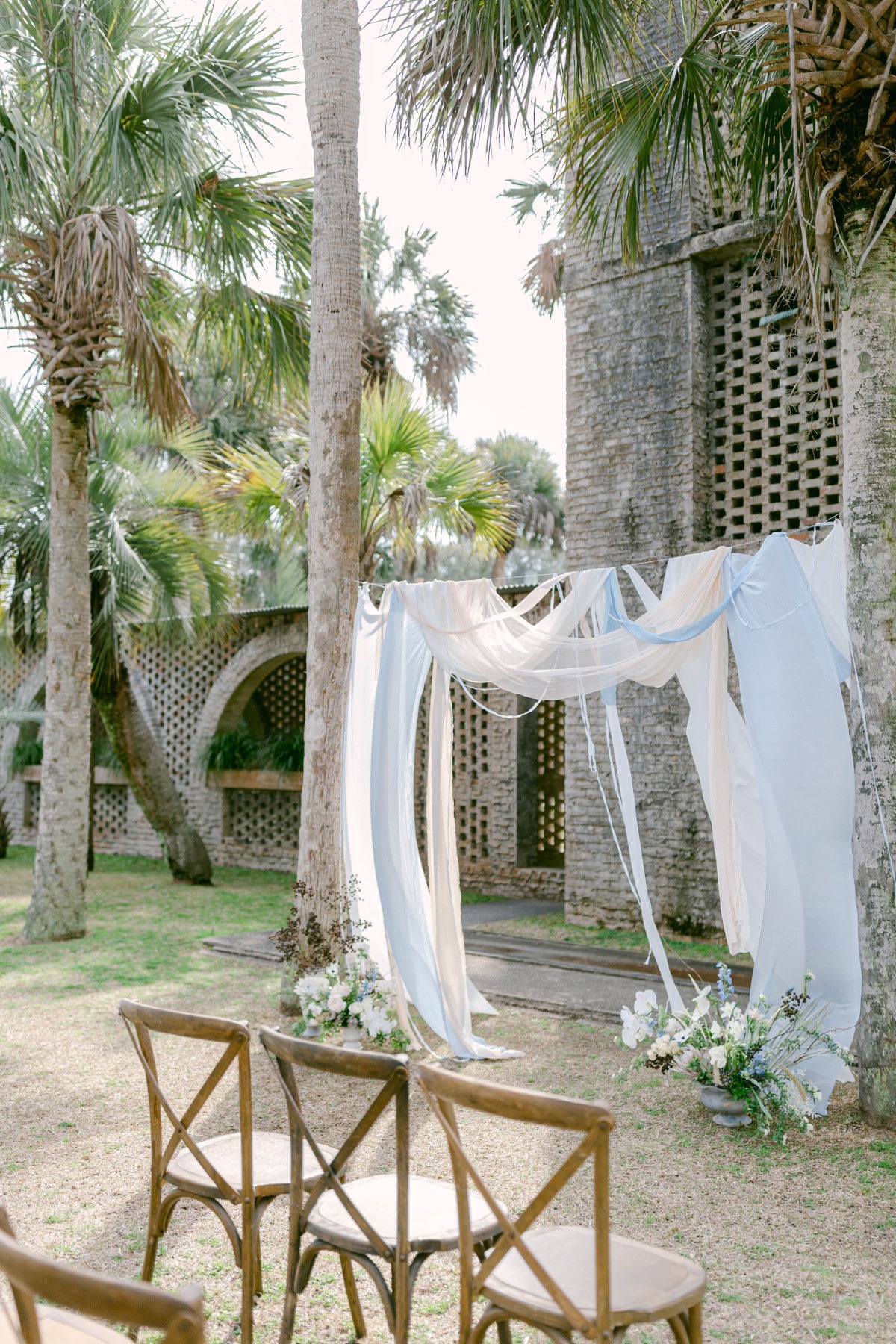 How To Put A Heavenly Yet Modern Twist On Your Castle Wedding