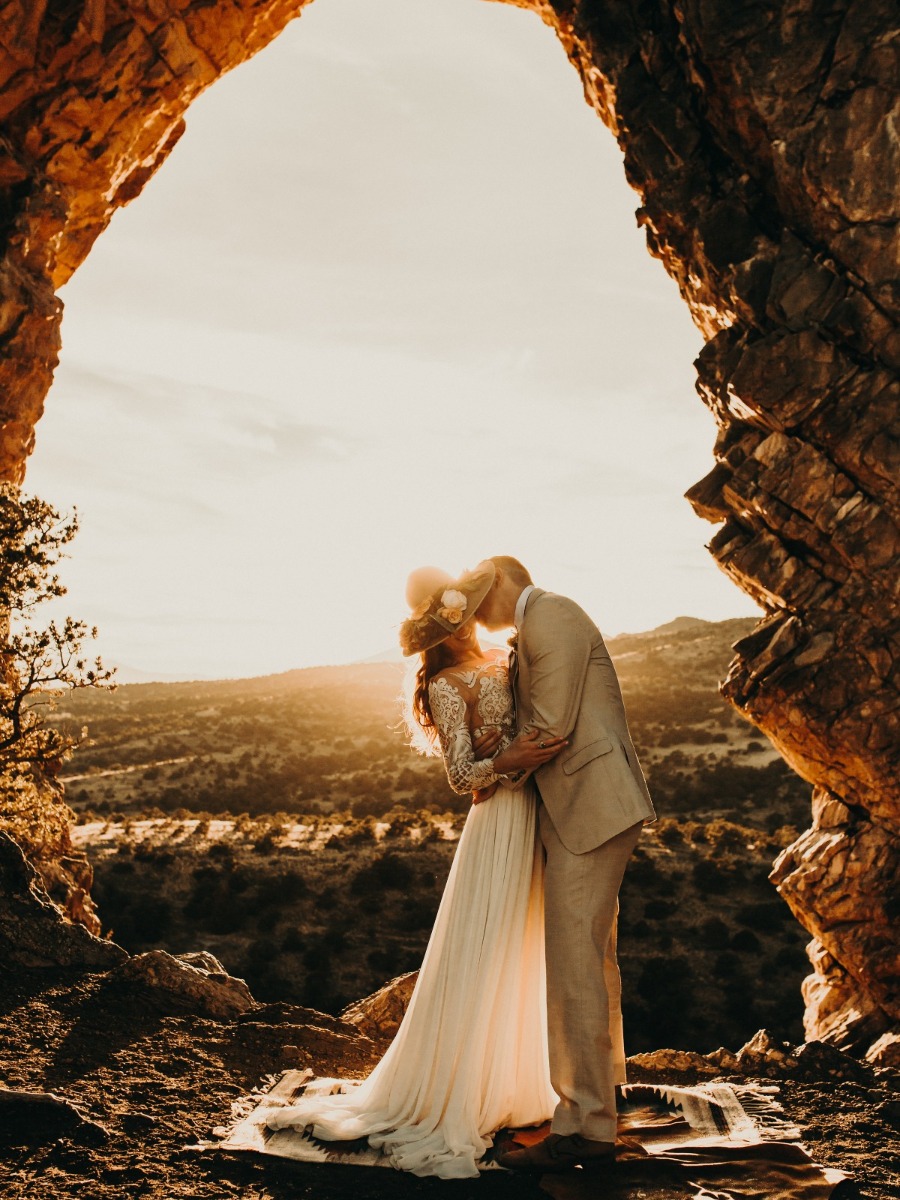 Intimate Elopement Inspiration Perfect For The Outdoorsy-Couple