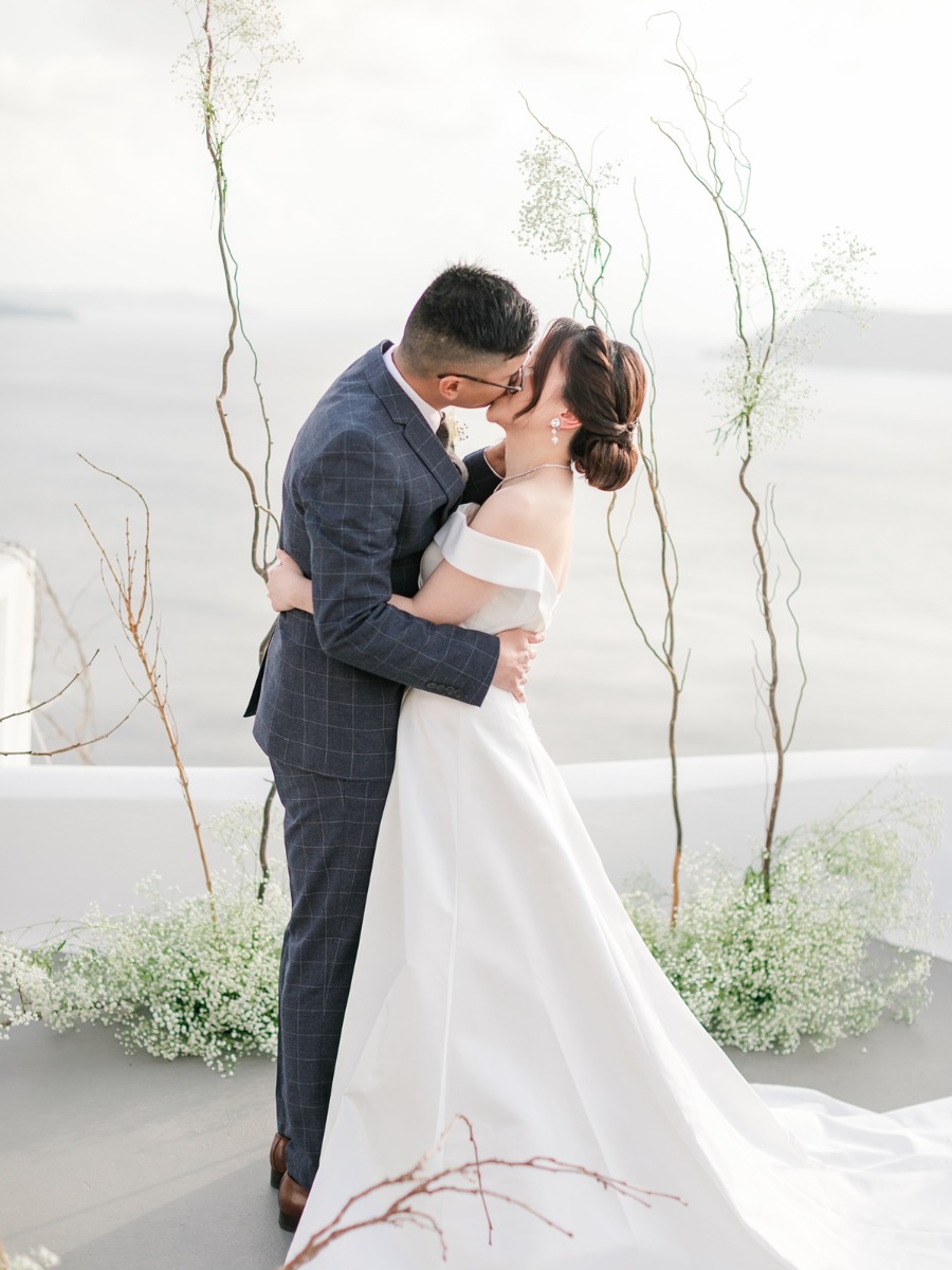 A Romantic Elopement Overlooking The Beautiful Cliff Tops At Katikies Santorini