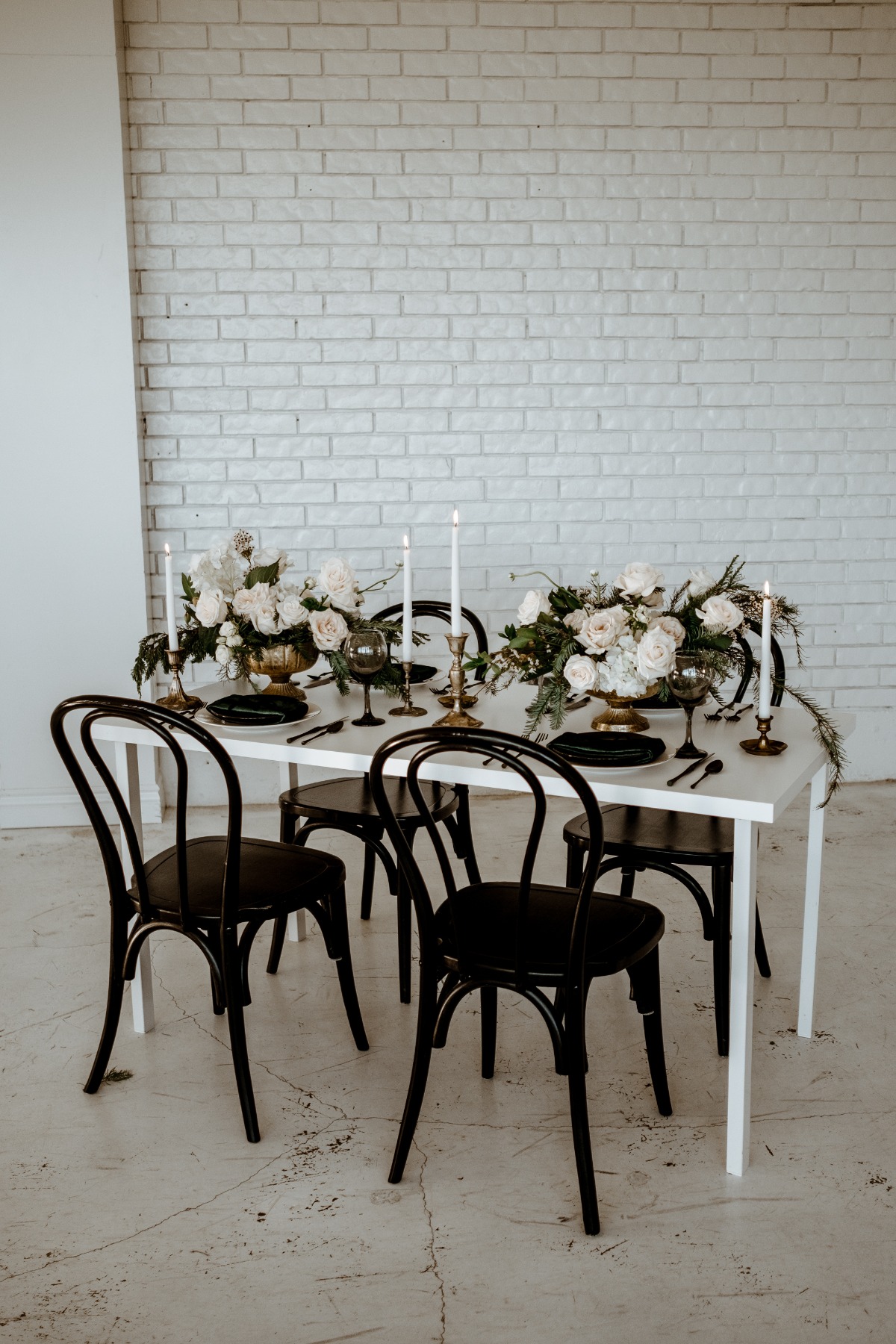 mordern-whimsical-winter-wedding-26-of-1