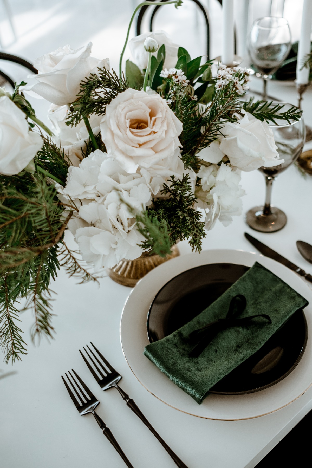 mordern-whimsical-winter-wedding-34-of-1