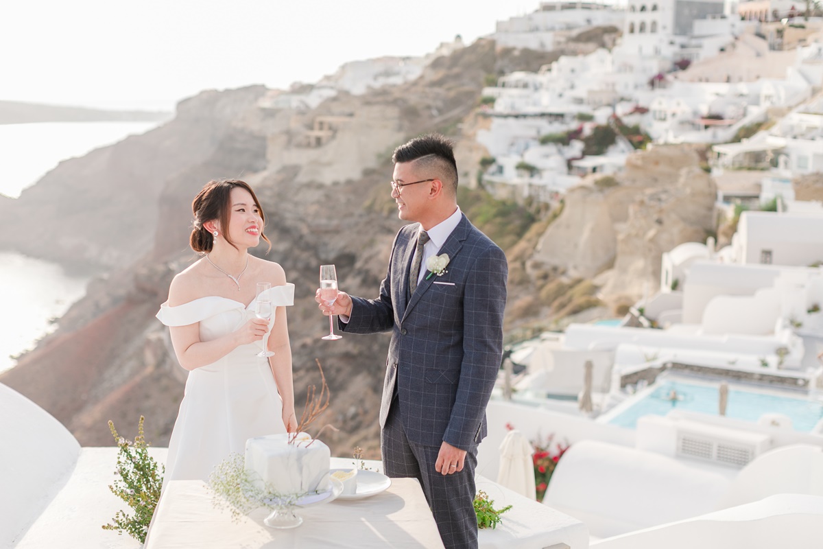 santorini-elopement-45