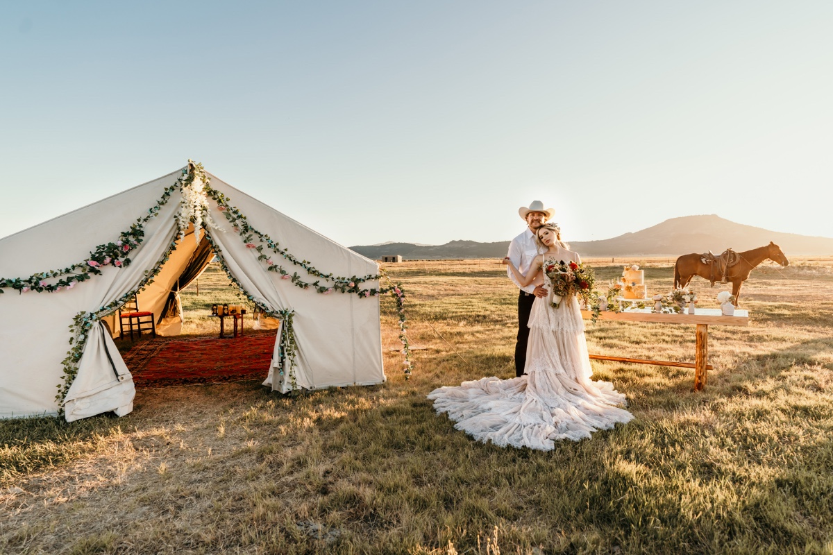 Western Romance On A Sprawling Twenty Acre Ranch