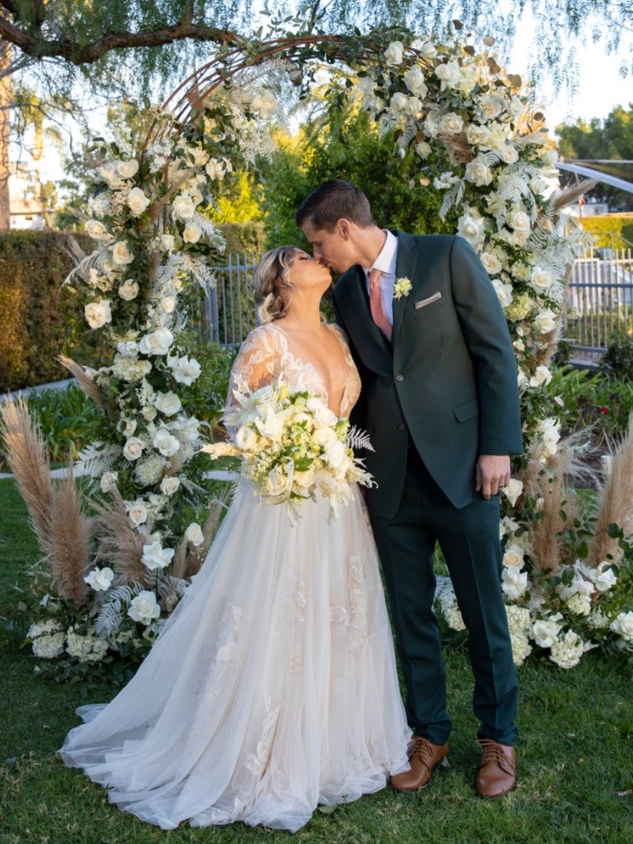 Romantic Garden Wedding At One Of California's Most Secret Gardens