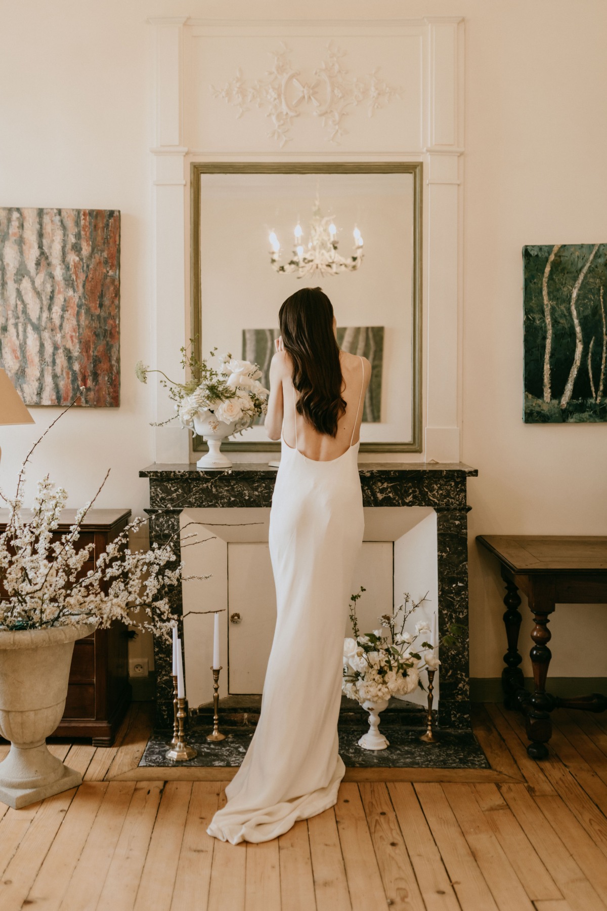 Minimalist Inspiration Shoot At A French ChÃ¢teau That Makes Elegance Look Effortless