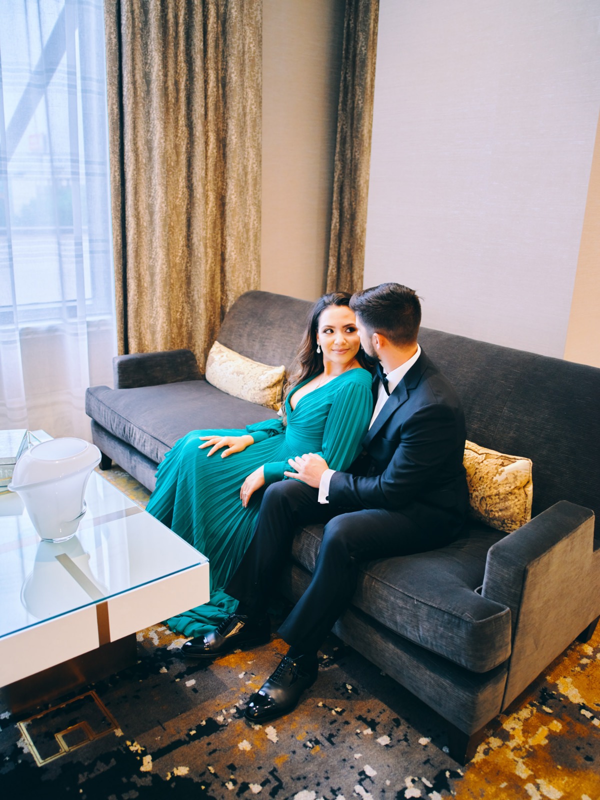 post-oak-hotel-engagement-0075