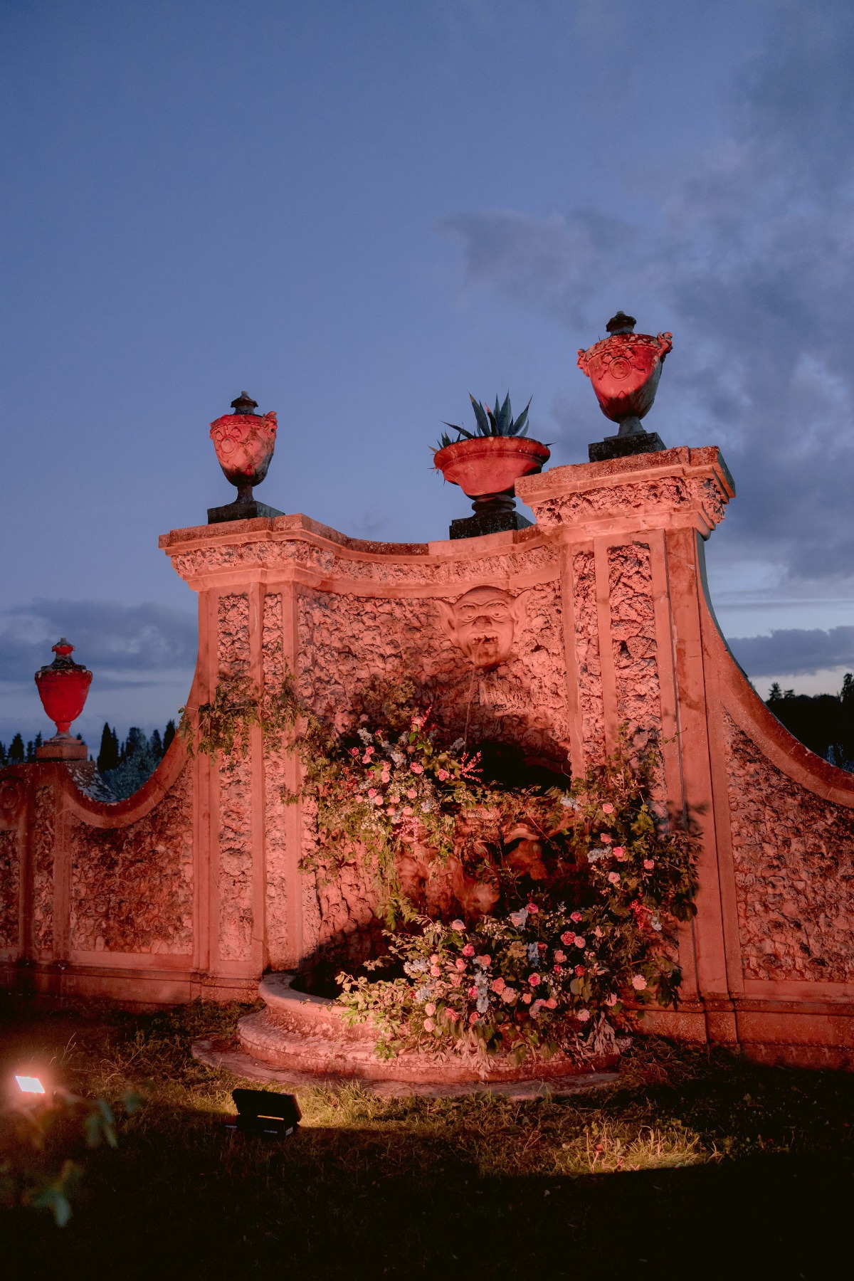 Micro Fairy Wedding In a Tuscan Villa