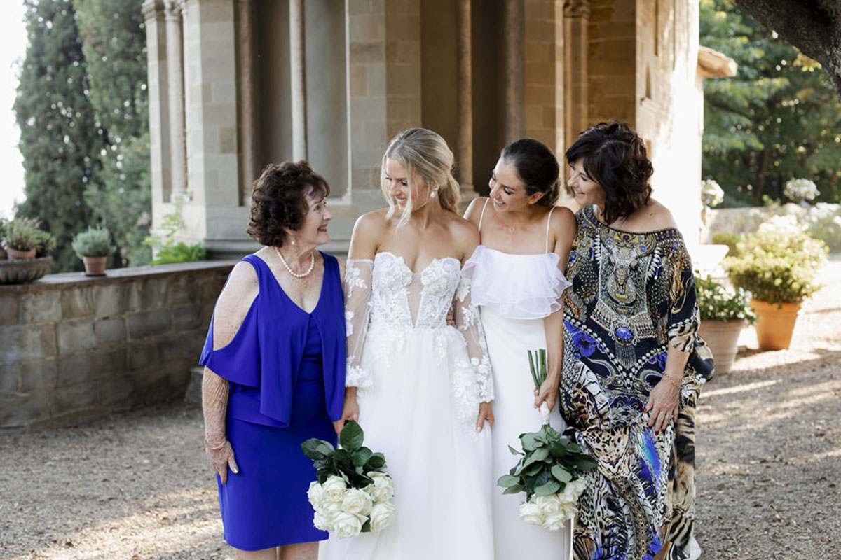 28_team_bride