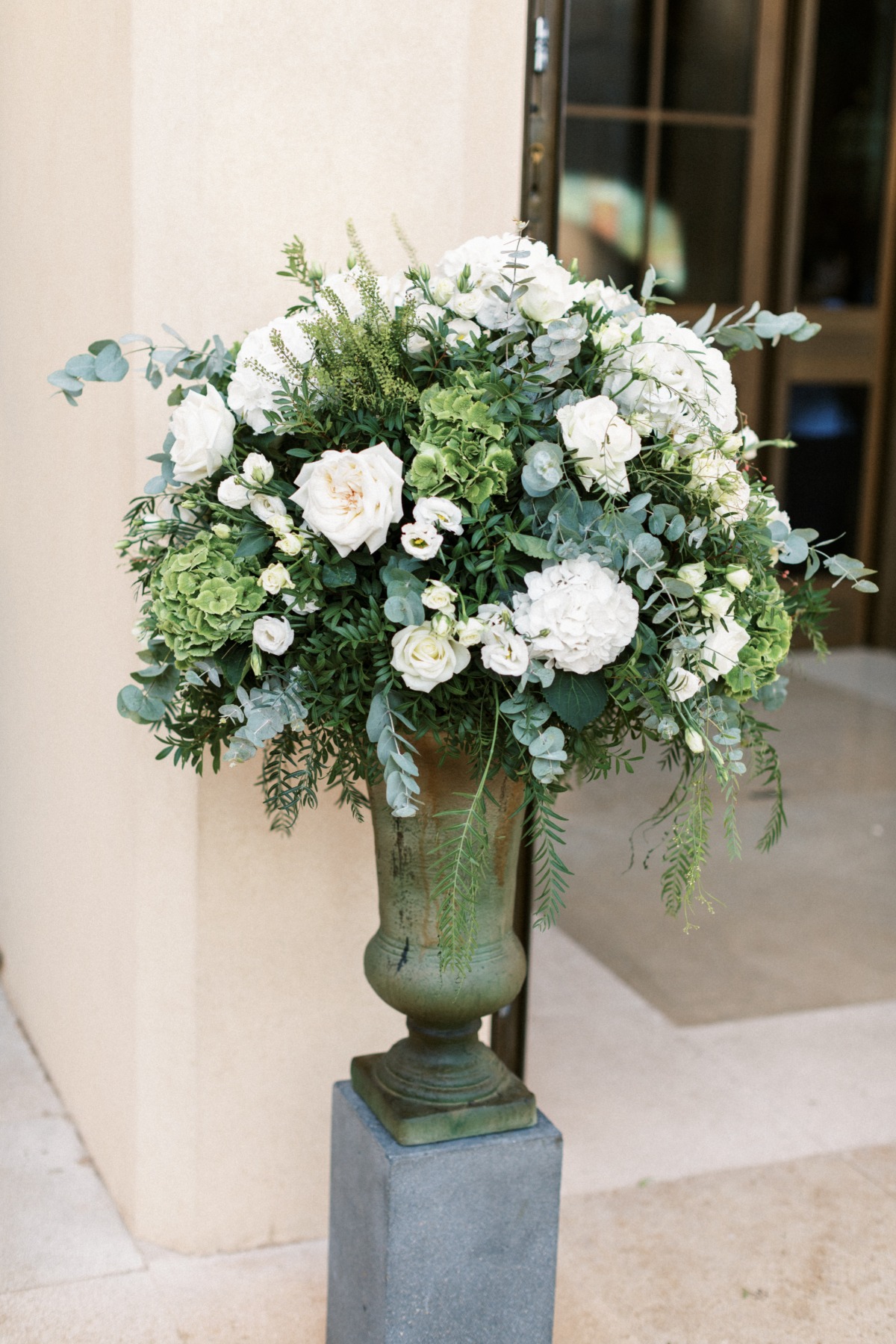 george-liopetas-island-art-and-taste-wed