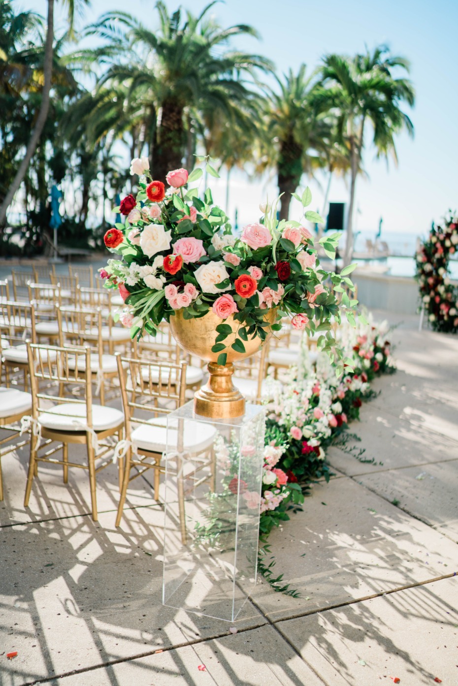 Thereâs No Better Place Than the Beach To Get Married Outdoors