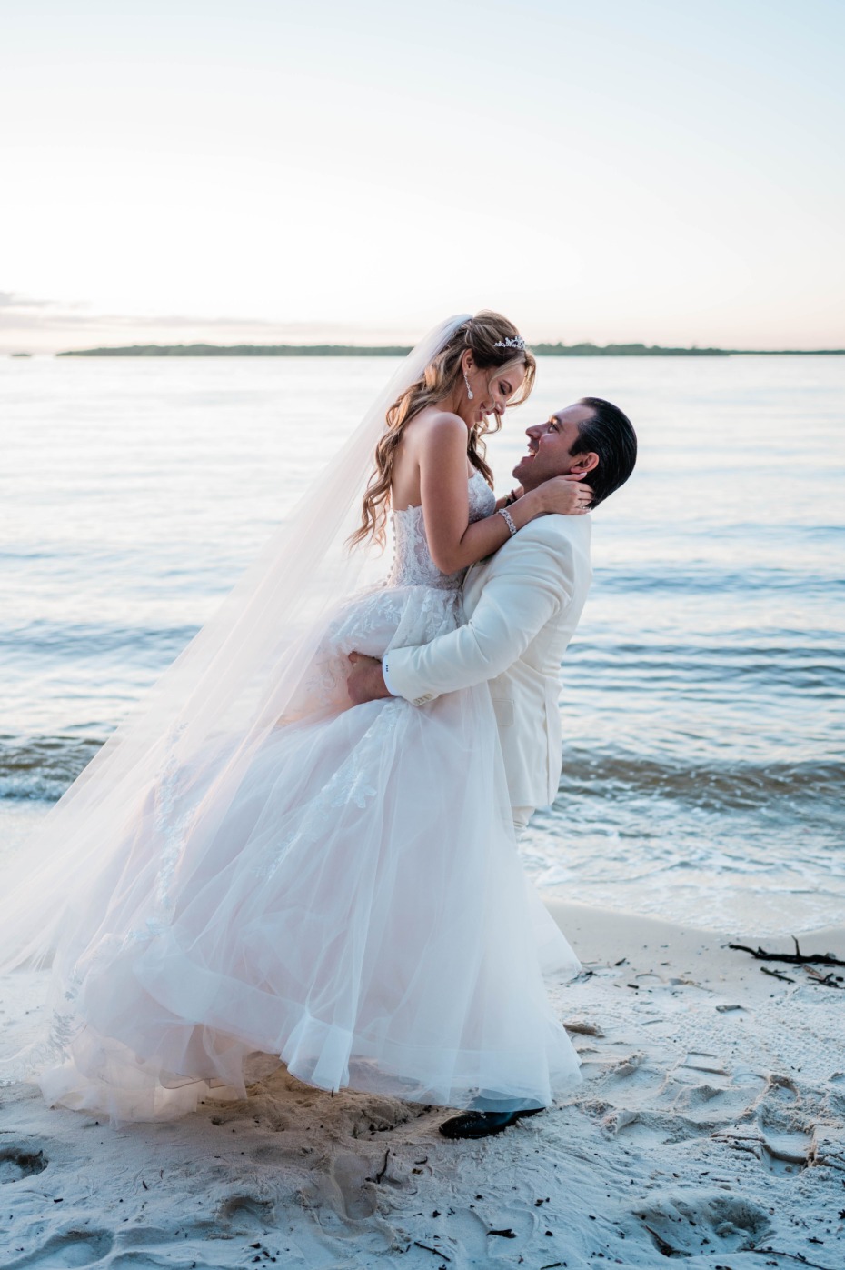 Thereâs No Better Place Than the Beach To Get Married Outdoors