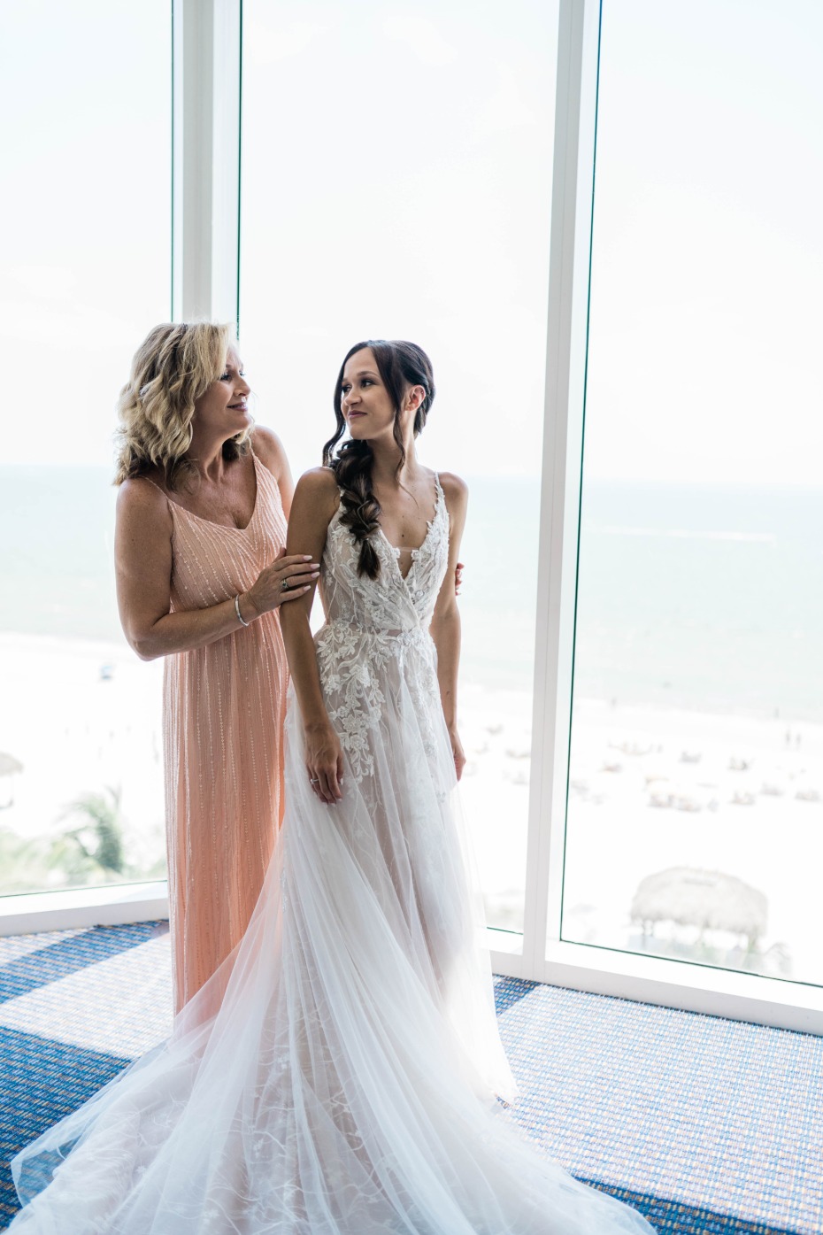 Thereâs No Better Place Than the Beach To Get Married Outdoors
