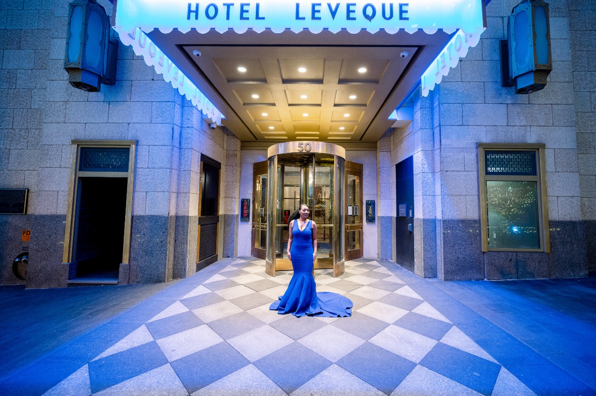 A Red Carpet Worthy Engagement Session In Columbus, Ohio