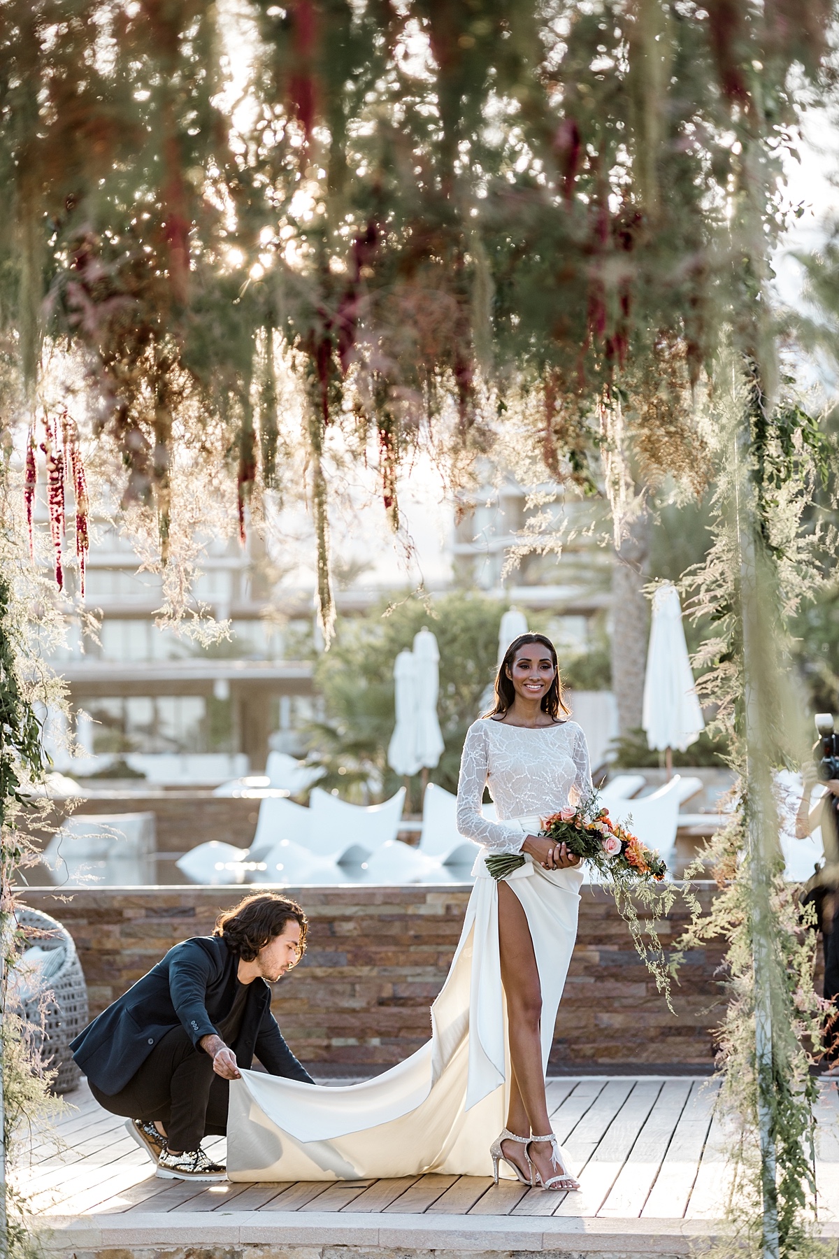 25-eclectic-beachfront-lgbt-cabo-wedding