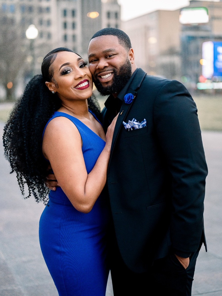 A Red Carpet Worthy Engagement Session In Columbus, Ohio