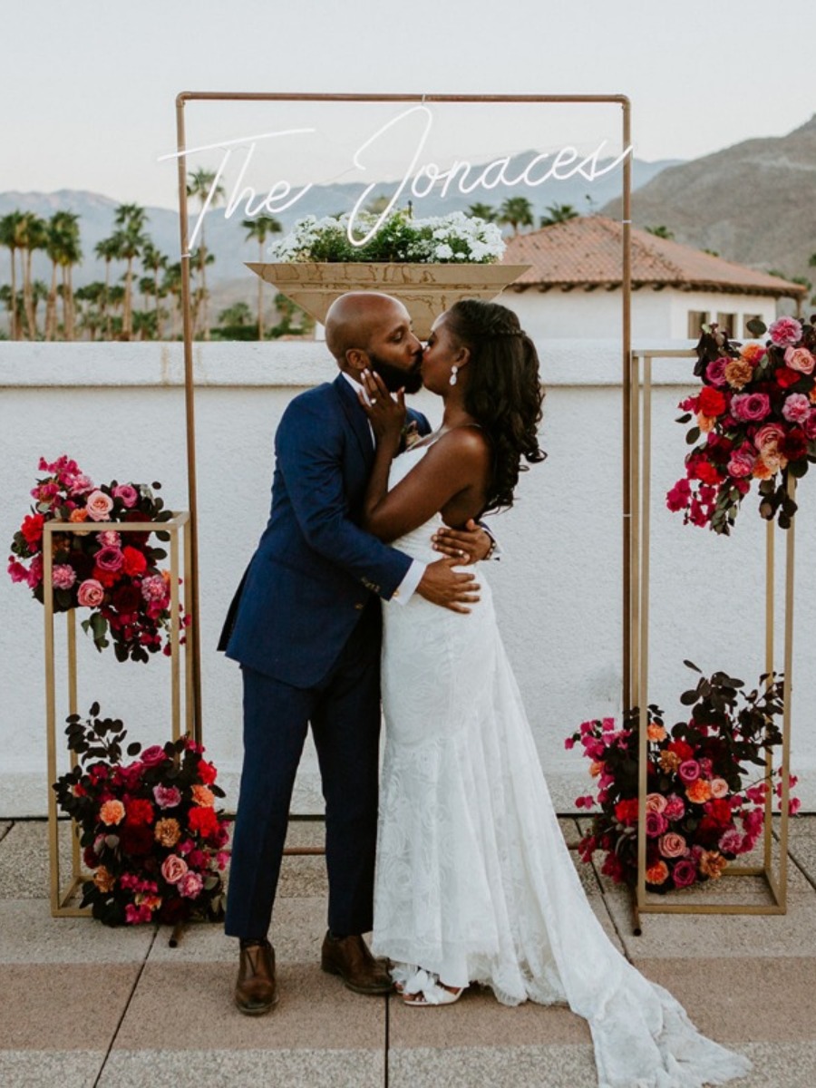 This Rooftop Wedding In Palm Springs Is Sure To Brighten Your Day