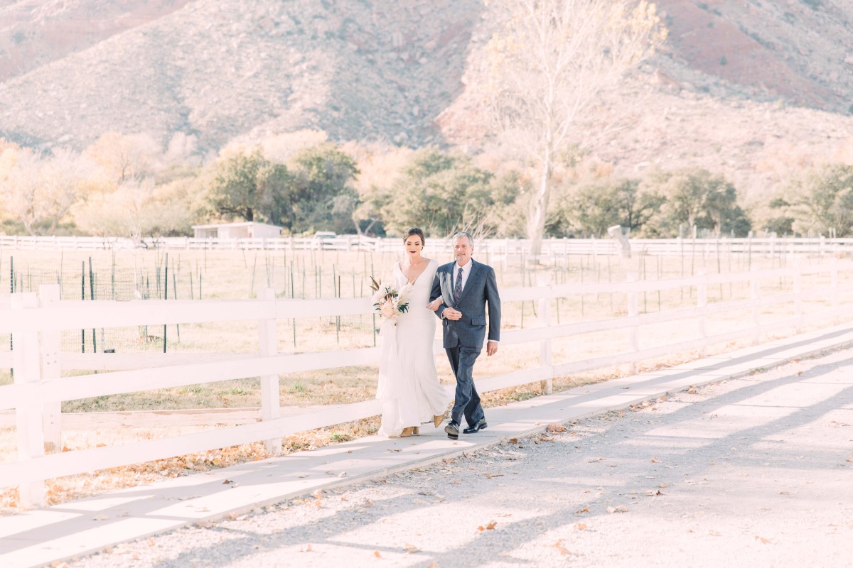 Upscale Wild-Hearted Microwedding in the Las Vegas Desert