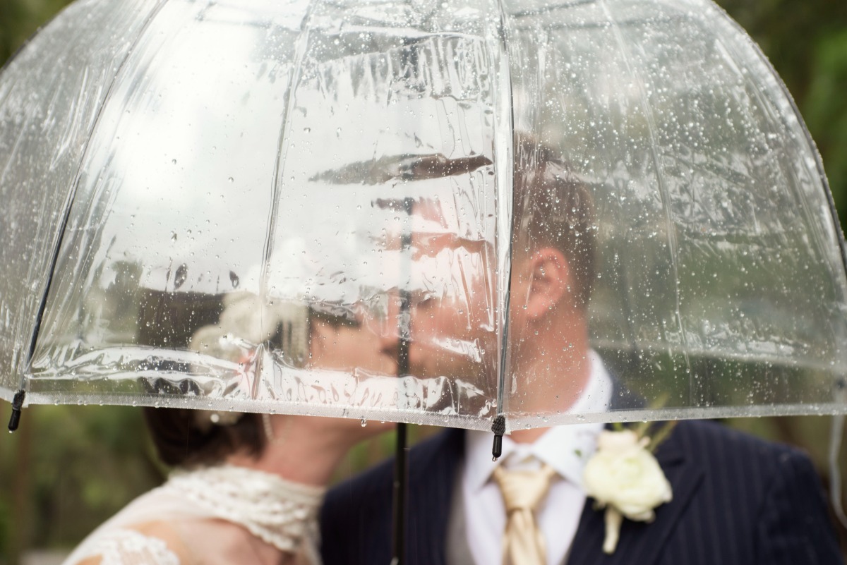 Rainy Savannah Wedding With A '20s Twist